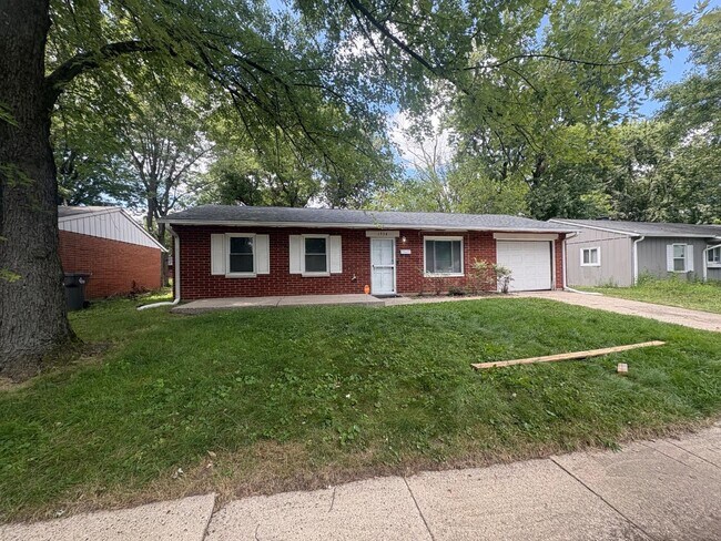 Building Photo - 3938 Downes Dr