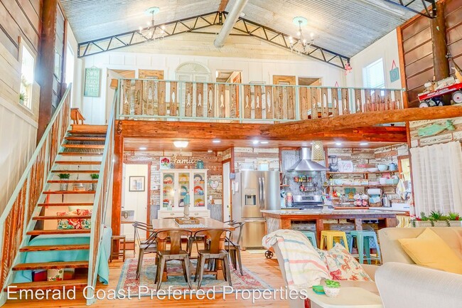 Building Photo - 3 br, 2.5 bath House - 81 W Nursery Rd.