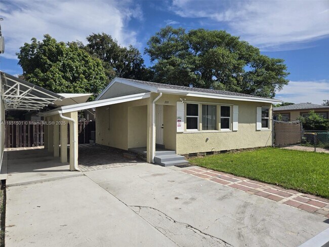 Foto del edificio - 330 SW 13th St