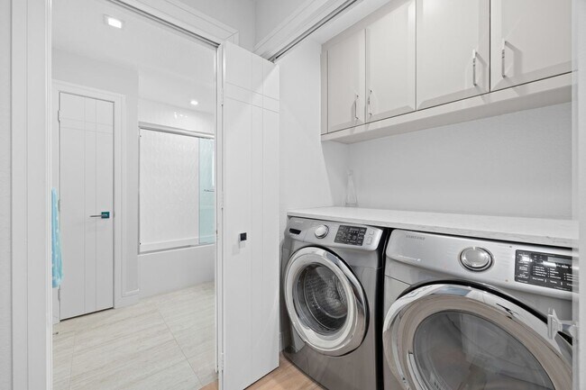 Foto del edificio - 818 Tanbark Dr