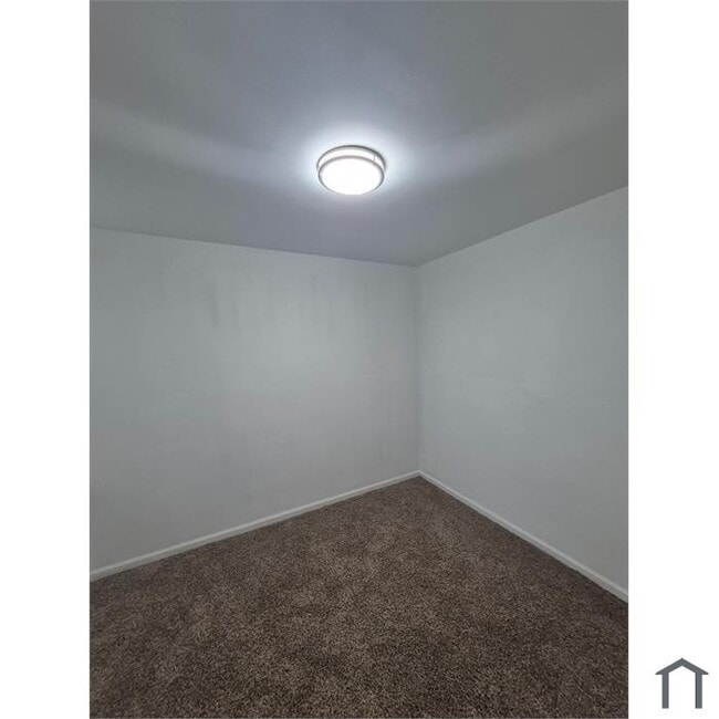 Foto del edificio - 1428 S Marston-