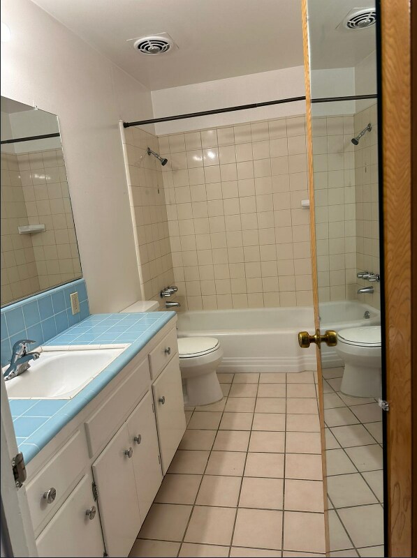 Foto del edificio - 133 Kirk Ave