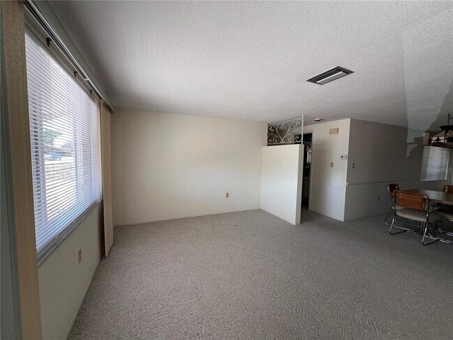 Building Photo - 10502 Laburnum Dr