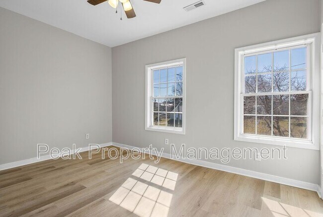 Building Photo - 3422 S St