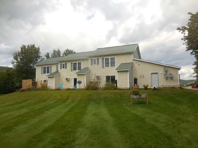 Building Photo - 70 Lamoille View Ln