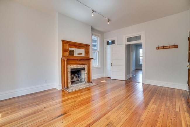 Building Photo - 1747 18th St NW