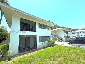 Building Photo - 403 NW 68th Ave