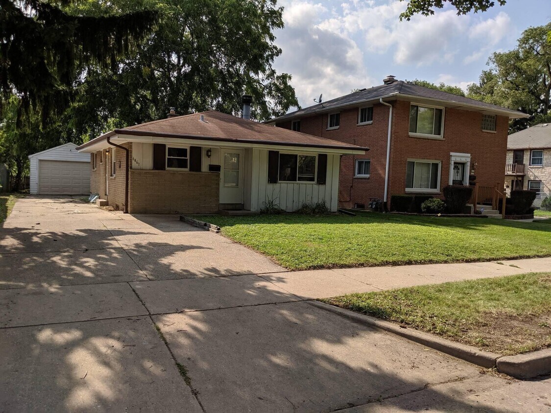 Primary Photo - 6461 N 54th St