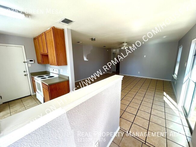 Foto del edificio - AVAILABLE NOW! 3 Bedroom / 2 Bath Home Nea...