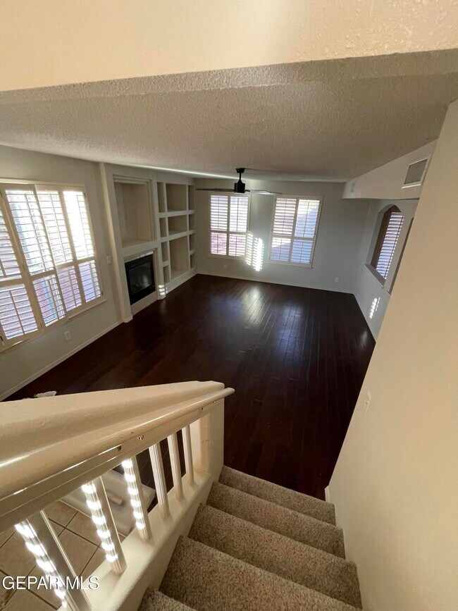 Foto del edificio - 206 Vic Clark Ct