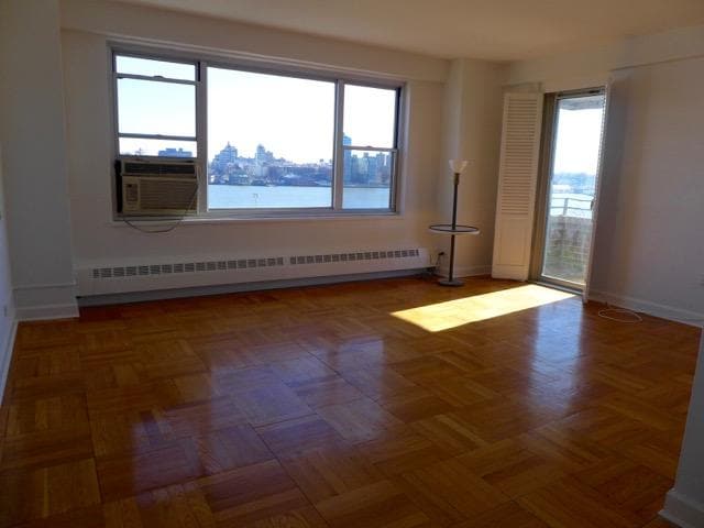 Building Photo - 453 Fdr Dr