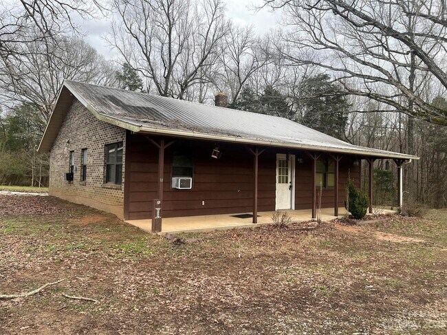 Foto del edificio - 10506 Lancaster Hwy