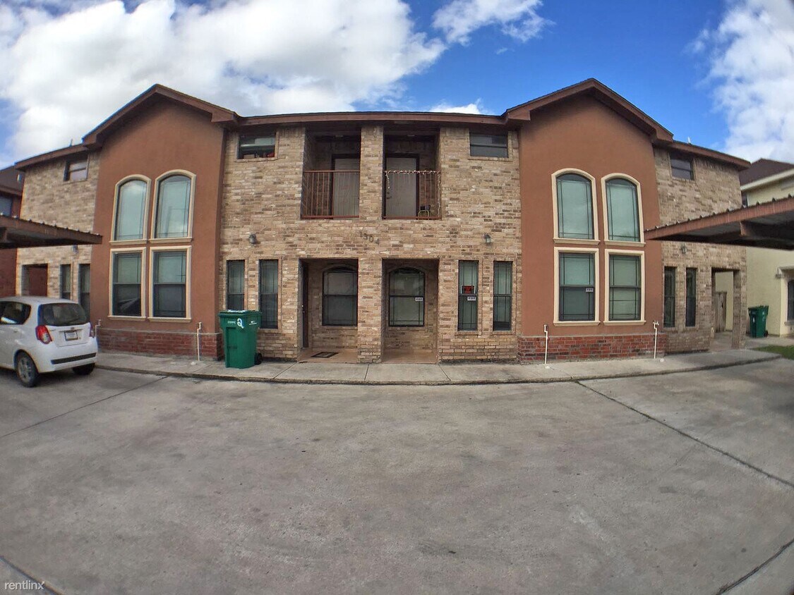Foto principal - 3 br, 2.5 bath Townhome - 1304 W Fig Ave 3...