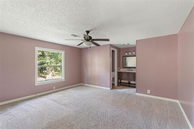 Foto del edificio - 14702 Scarlet Oak Dr