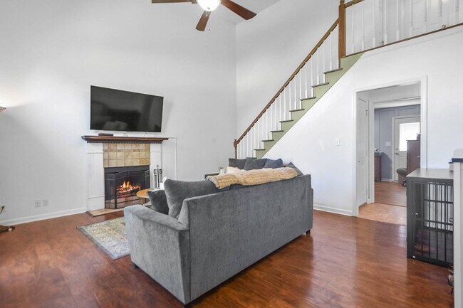Foto del edificio - 506 Brentwood Cir
