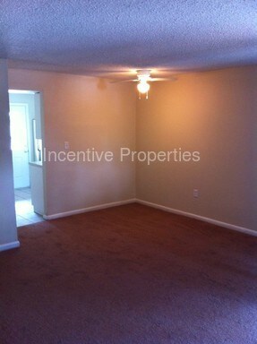 Building Photo - 12409 Oak Cedar Pl