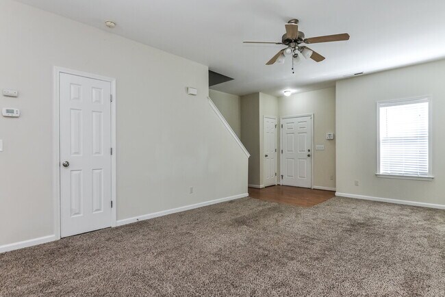 Building Photo - 3500 Enduring Freedom Dr