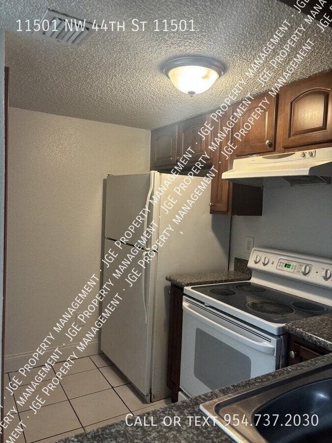 Photo - 11501 NW 44th St Apartment