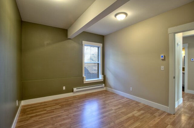 Foto del edificio - 2406 E Pine St