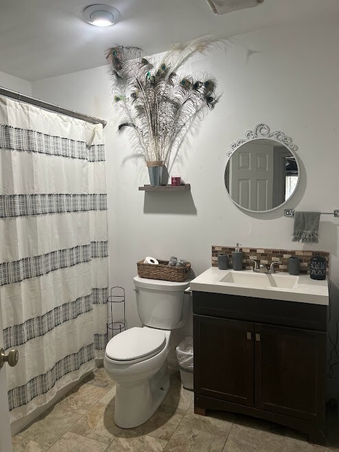 Foto del edificio - 32480 Wren Rd