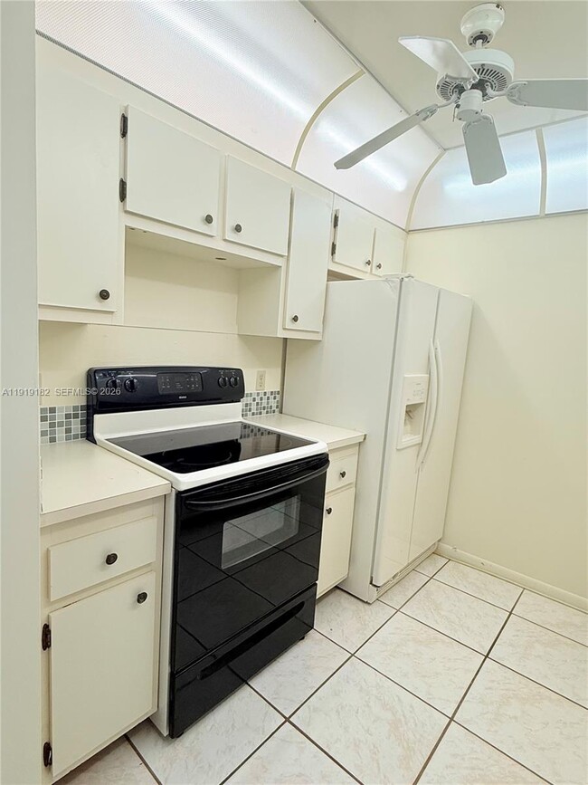 Building Photo - 850 SW 133rd Terrace