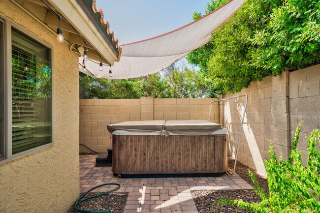 Building Photo - Stylish Home in Scottsdale|HeatedPool & Ho...