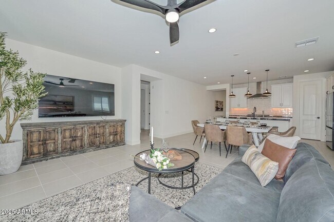 Foto del edificio - 17141 W Middlebury St
