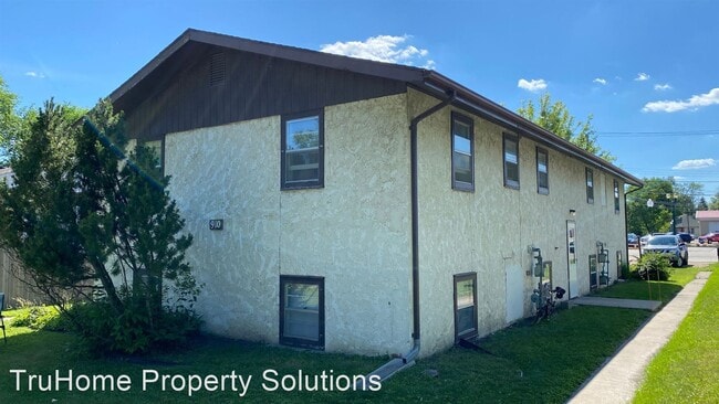 Building Photo - 910 S 12th St