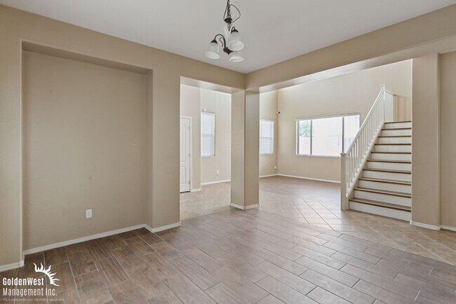 Foto del edificio - Beautiful 3Bdm 3Ba Home with Loft in Prime Surprise!