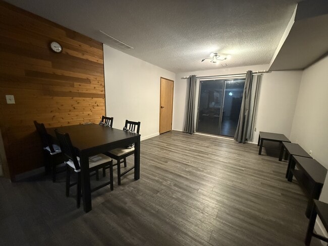 Photo du bâtiment - 2217 Hillside Ave