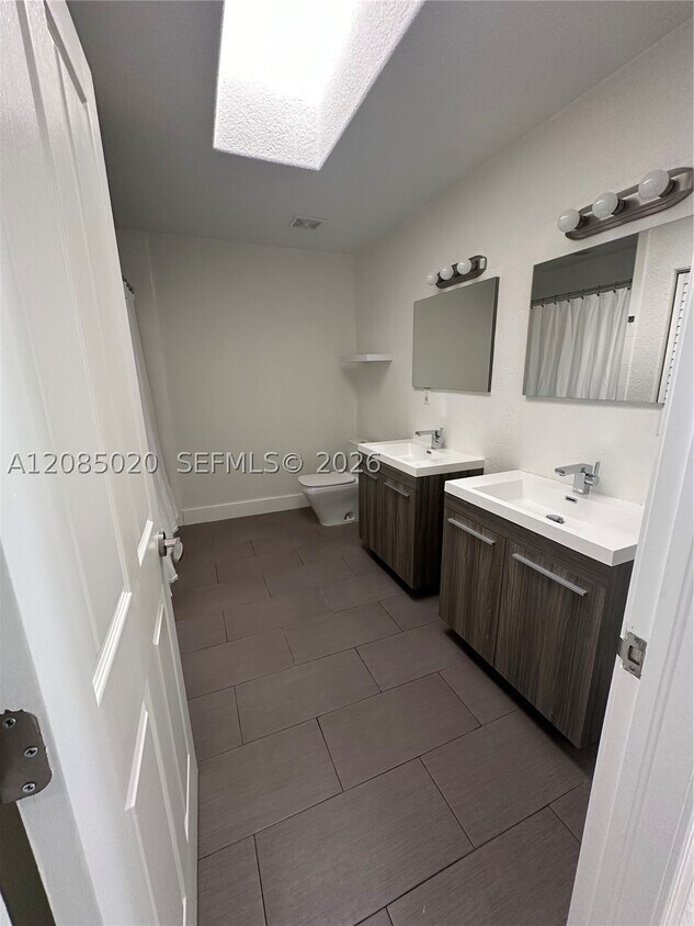Foto del edificio - 14609 SW 143rd Ct