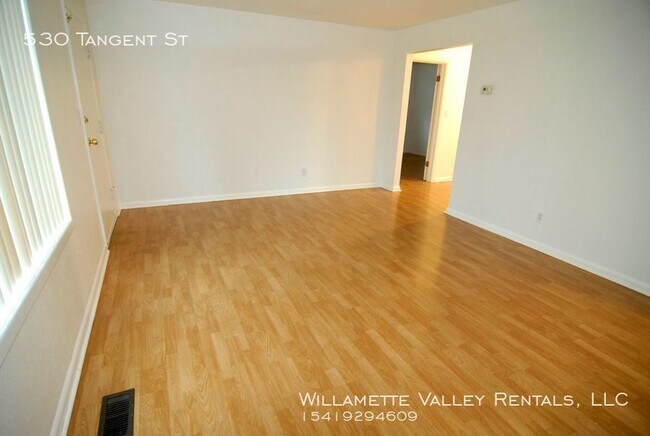 Foto del edificio - 3 bdrm/1 bath home near downtown Lebanon