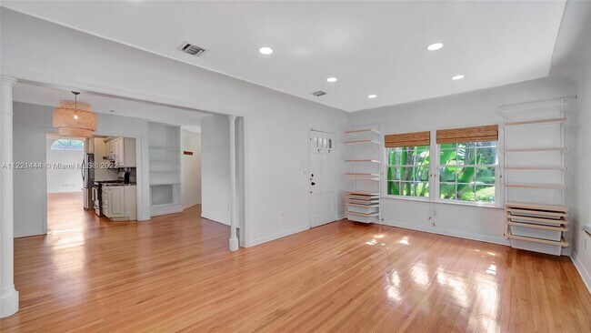 Building Photo - 4001 Hardie Ave
