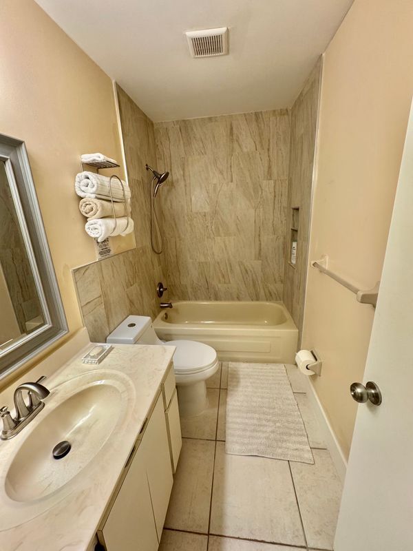 Foto del edificio - 8617 Pluto Terrace