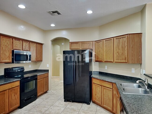 Building Photo - 6621 S 57th Ave