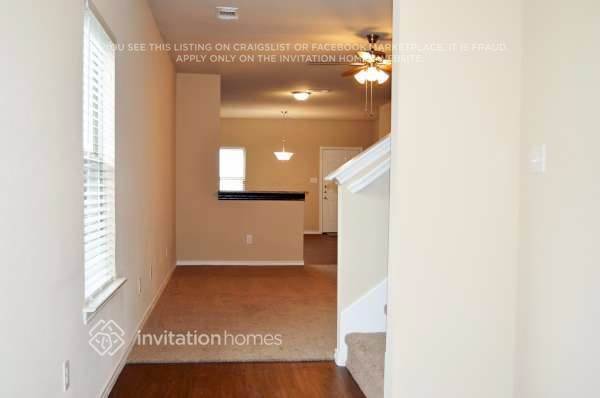 Foto del edificio - 1801 Vineridge Ln