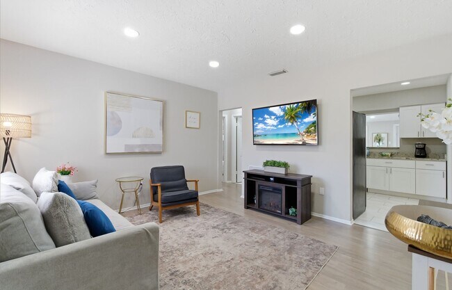 Foto del edificio - Charming Sarasota Retreat –4-Bedroom/3-Bathroom Modern Pool Home Near Everything!
