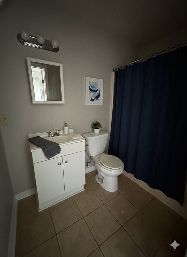 Foto del edificio - 516 Holiday Dr