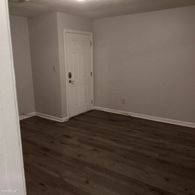 Foto del edificio - 2 br, 1 bath Duplex - 9255 Cedar Ridge Dri...
