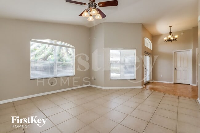 Building Photo - 2202 Cattleman Dr