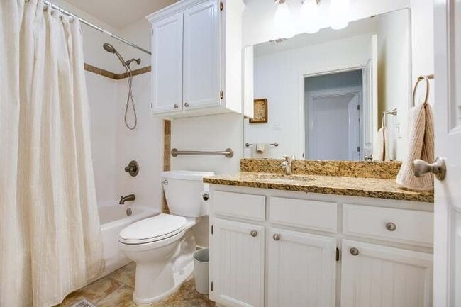 Building Photo - 4720 Pinon Ridge Dr