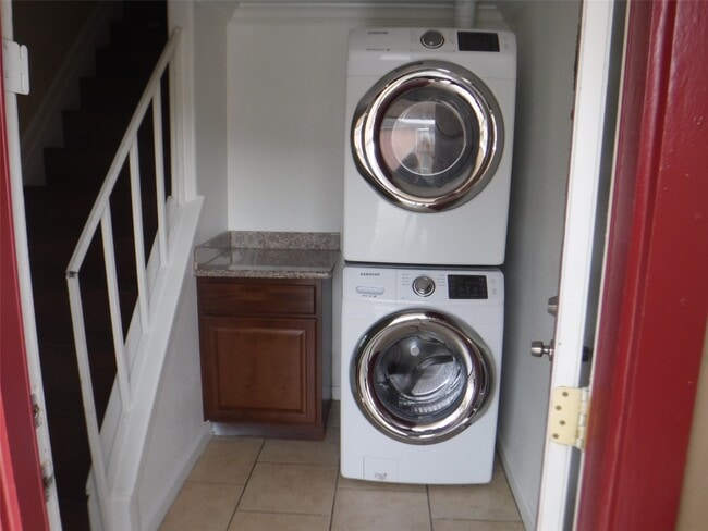 Foto del edificio - 10110 Westview Dr