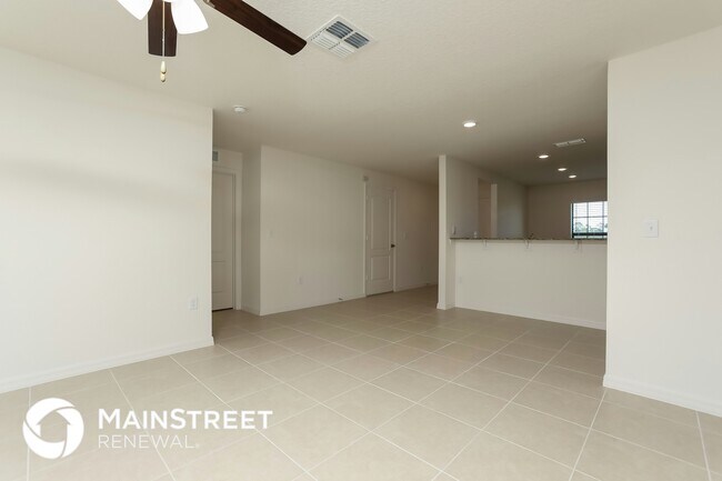 Building Photo - 35689 Rose Moss Ave