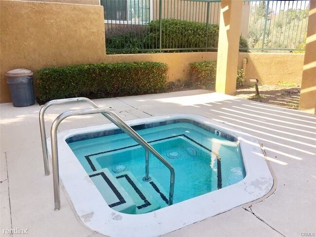 Foto del edificio - 4 br, 3 bath House - 3001 La Paz Ln Unit A