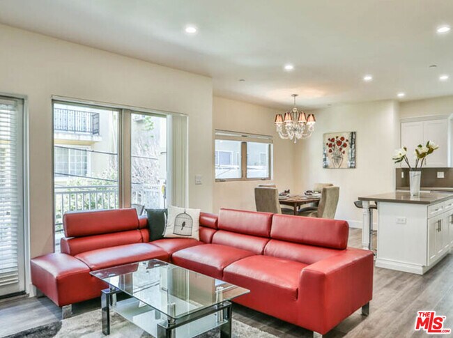 Foto del edificio - 1424 S Bentley Ave