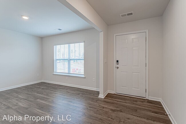 Building Photo - 5 br, 3 bath House - 739 Wolverine Ln