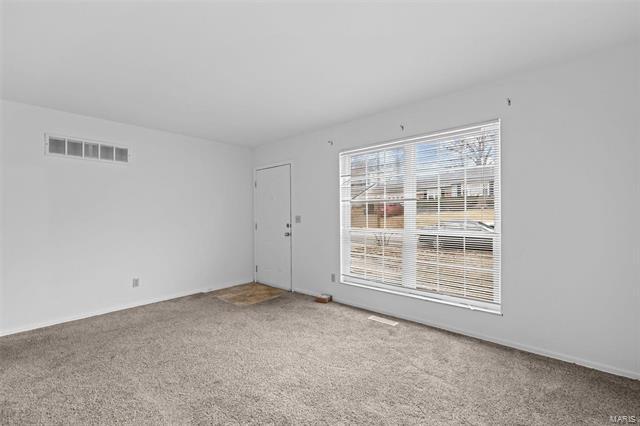Building Photo - 3557 High Dr