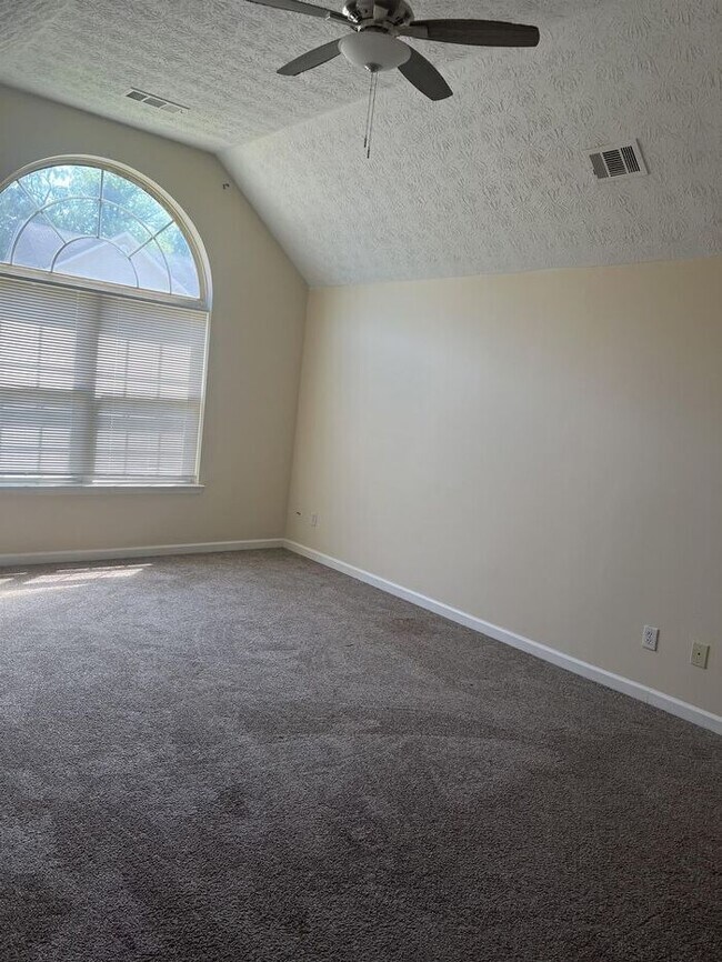 Building Photo - 2610 Brookgate Xing