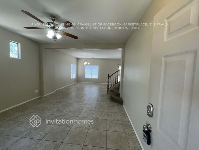 Building Photo - 16145 W Lisbon Ln