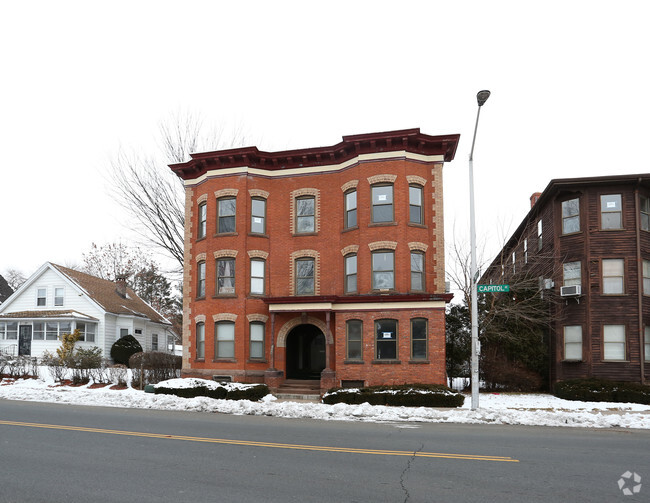 Building Photo - 1008 Capitol Ave